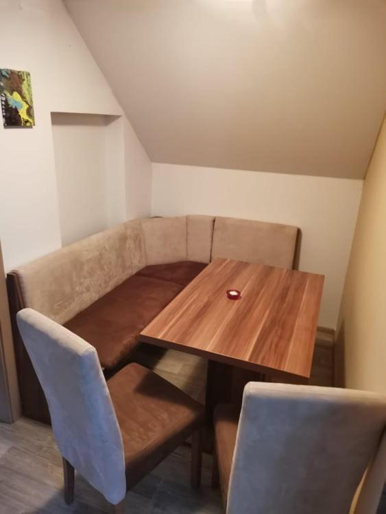 Apartman Damiko Apartment Chribska Exterior photo